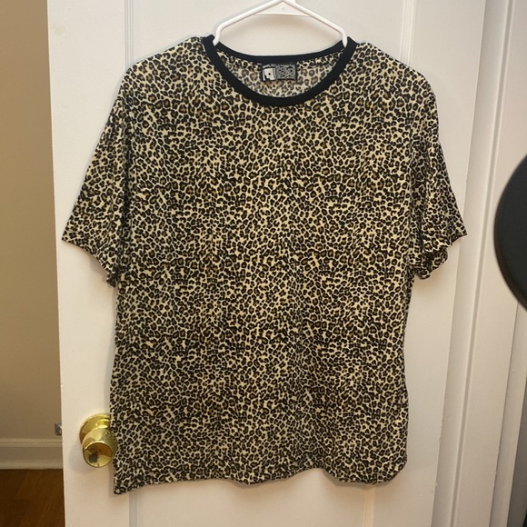 Spelledit leopard print animal print Tshirt for women - Picture 5 of 5